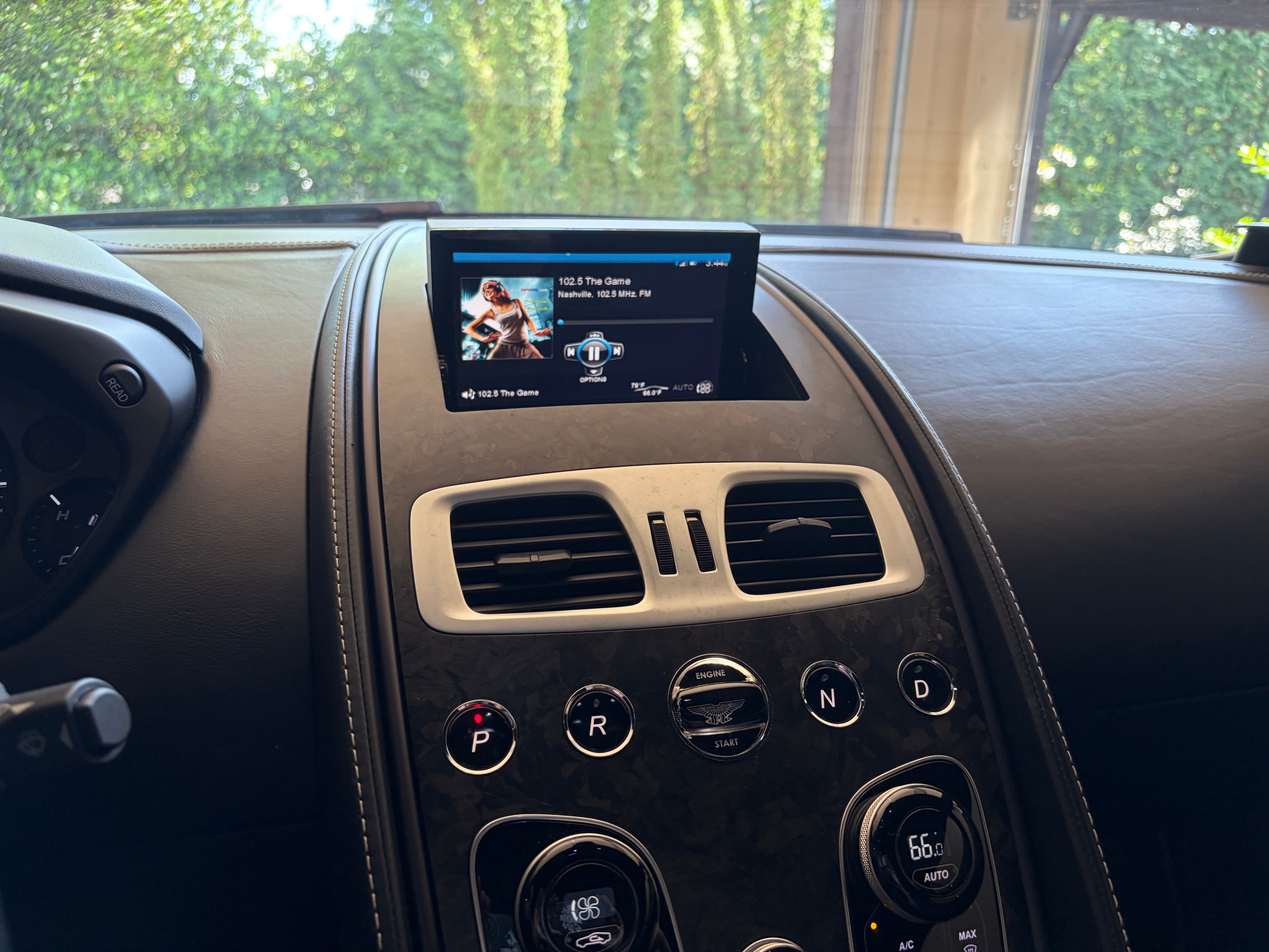 Used 2018 Aston Martin Vanquish S RWD image 16