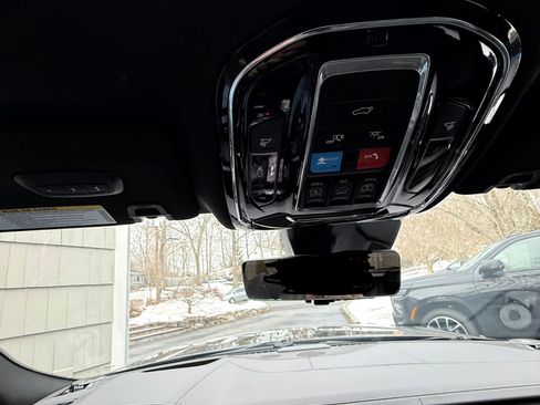 Used 2023 Jeep Grand Cherokee Overland w/ Advanced Protech Group III image 12