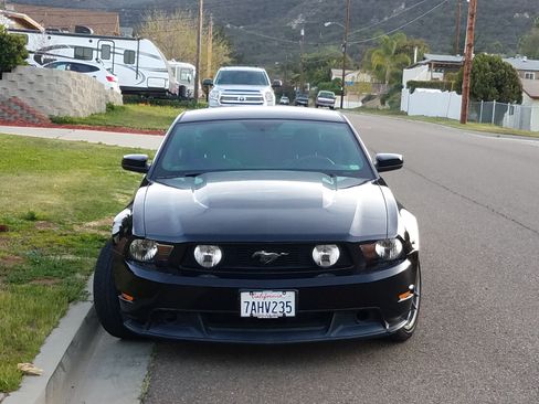Used 2012 Ford Mustang GT Premium w/ Brembo Brake Pkg image 17