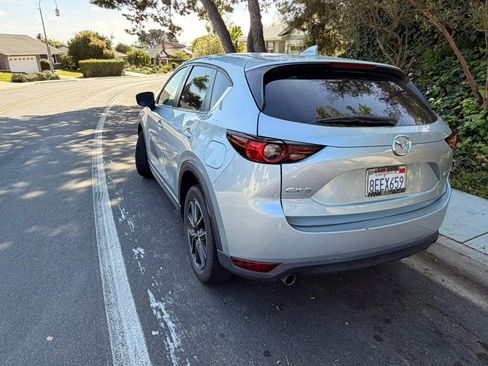 Used 2018 MAZDA CX-5 Touring image 4