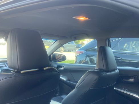 Used 2013 Toyota Camry SE w/ Leather Pkg FWD image 26