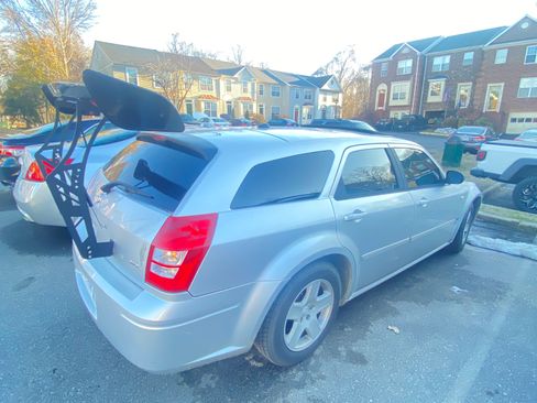 Used 2005 Dodge Magnum SE image 8