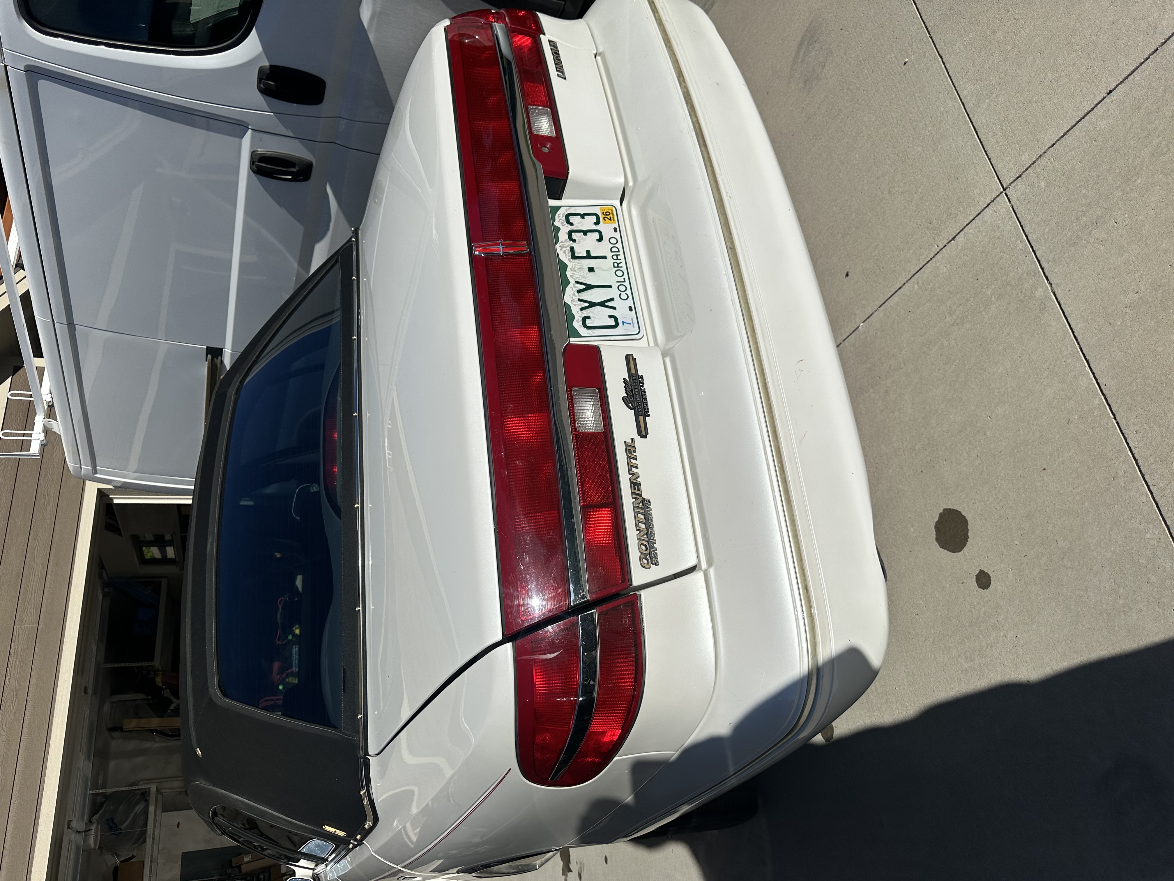 Used 1997 Lincoln Continental FWD image 4