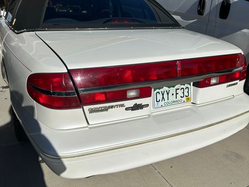 Used 1997 Lincoln Continental FWD image 4