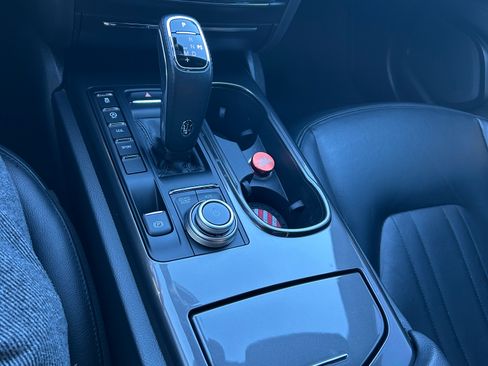 Used 2021 Maserati Ghibli image 20