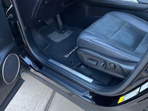 Used 2017 Lexus RX 350 image 18