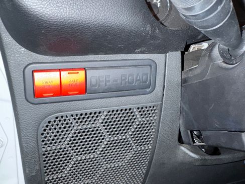 Used 2015 Jeep Wrangler Rubicon image 14