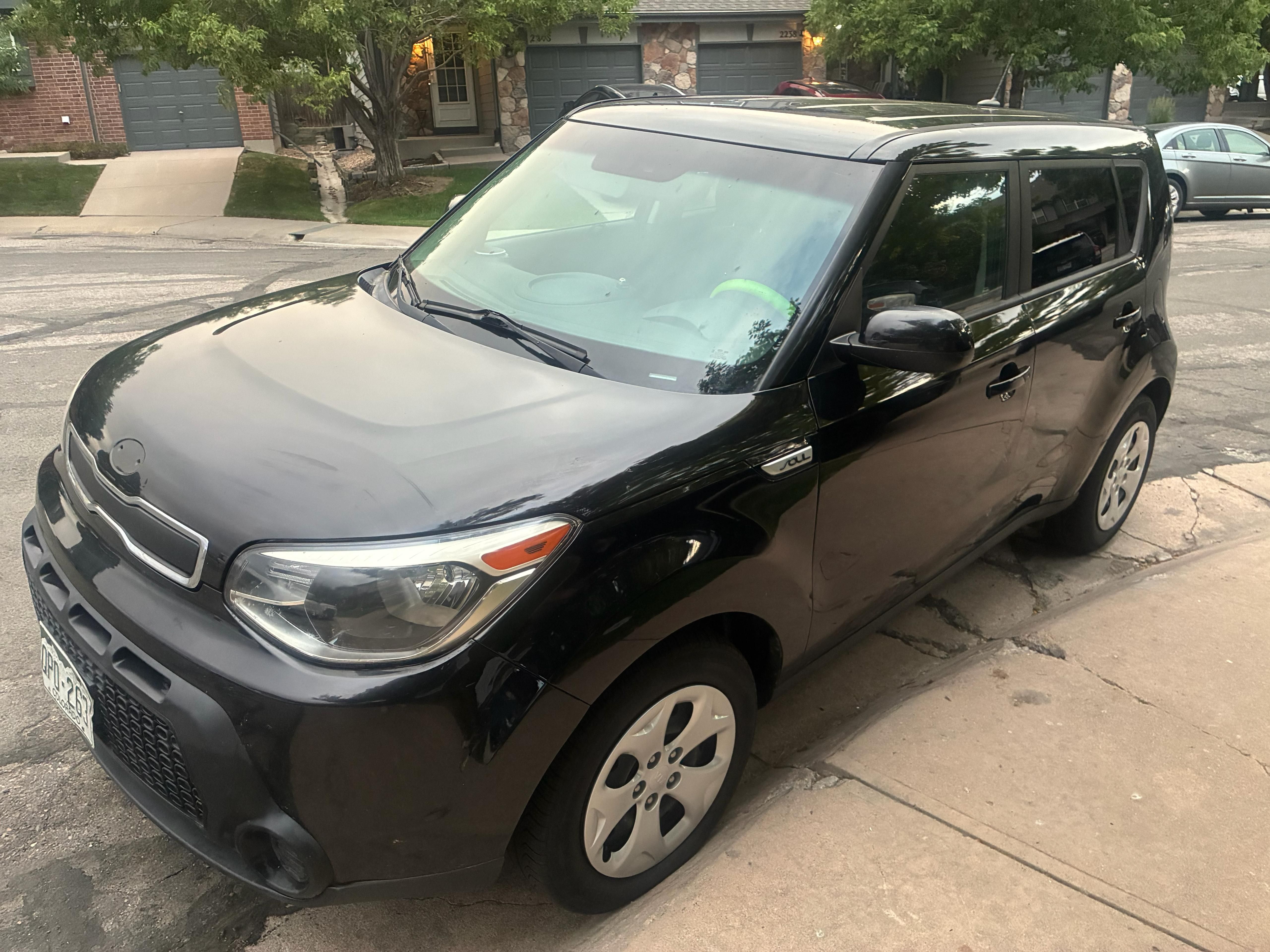 Used 2015 Kia Soul FWD image 1