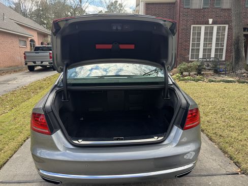 Used 2014 Audi A8 L 4.0T image 11