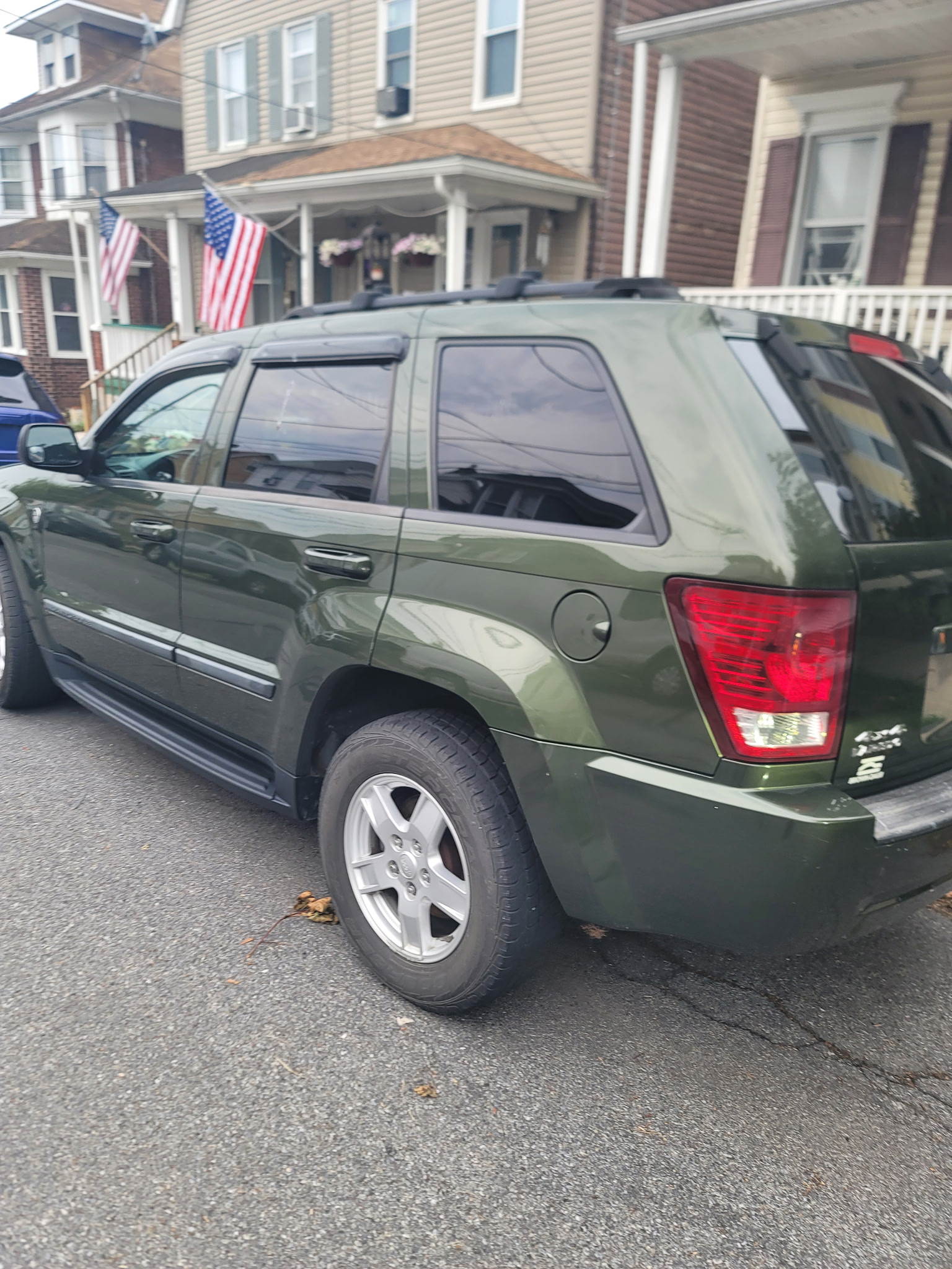 Used 2007 Jeep Grand Cherokee Laredo w/ Cargo Convenience Group AWD/4WD image 10