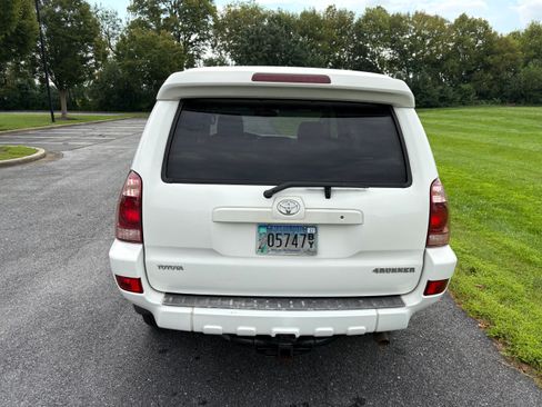 Used 2005 Toyota 4Runner Limited AWD/4WD image 6