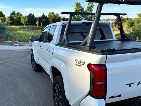 Used 2024 Toyota Tacoma TRD Sport w/ TRD Sport Premium Package AWD/4WD image 8