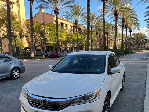 Used 2017 Honda Accord Sport image 1