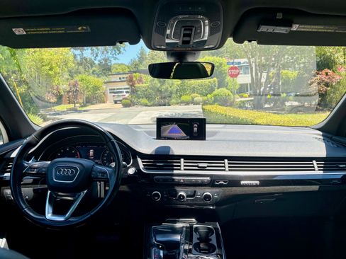 Used 2017 Audi Q7 3.0T Premium AWD/4WD image 6