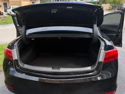 Used 2015 Acura ILX FWD image 11