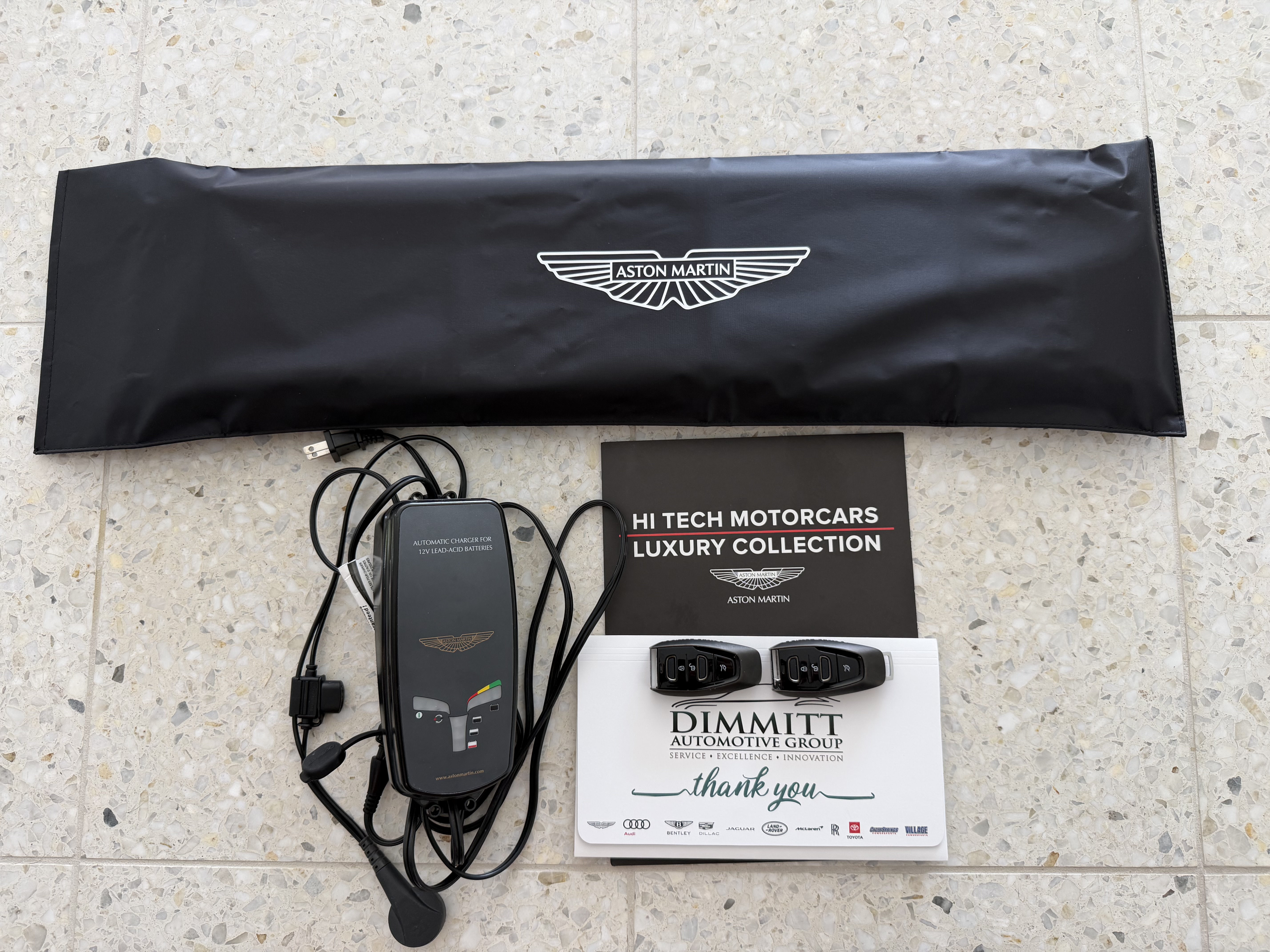 Used 2025 Aston Martin Vanquish RWD image 31