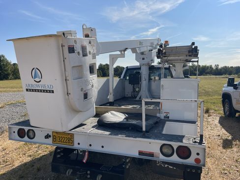 Used 2018 Ford F450 XL w/ Snow Plow Prep Package image 5