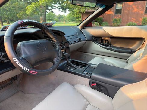 Used 1995 Chevrolet Corvette Coupe RWD image 17