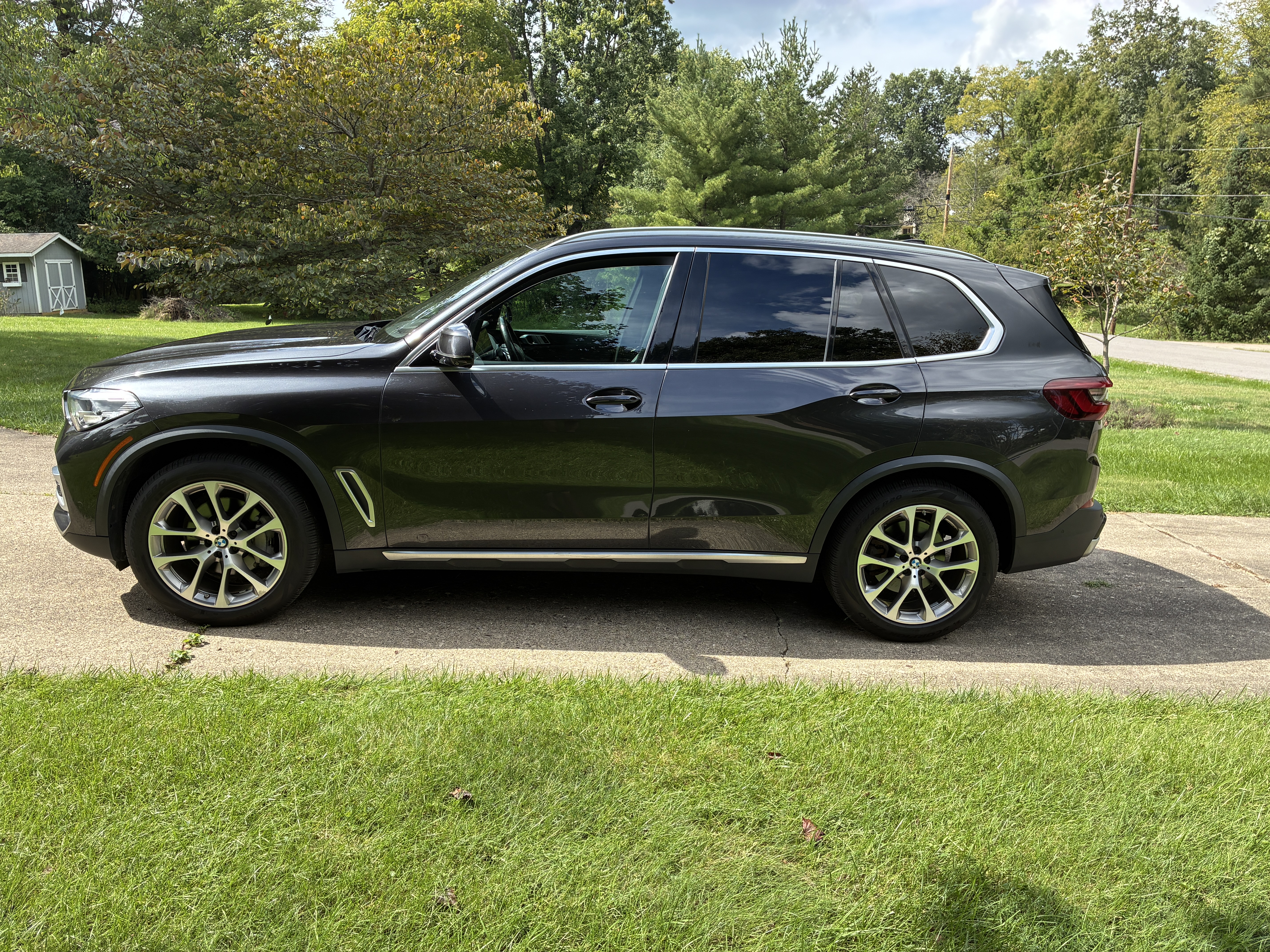 Used 2020 BMW X5 xDrive40i w/ Premium Package AWD/4WD image 9