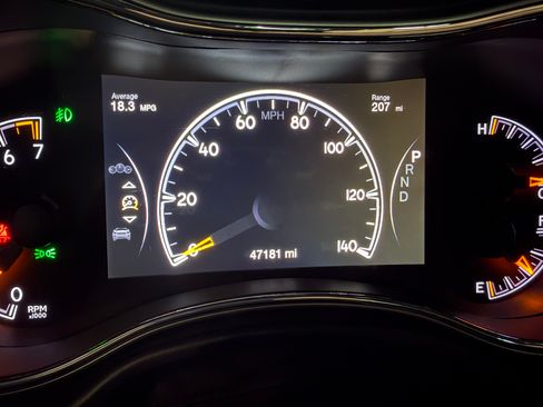 Used 2018 Jeep Grand Cherokee Limited RWD image 11