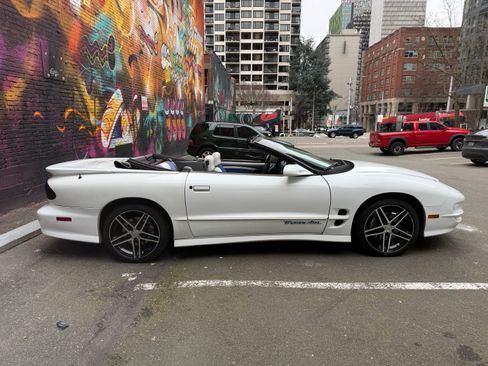 Used 1999 Pontiac Firebird Trans Am image 5