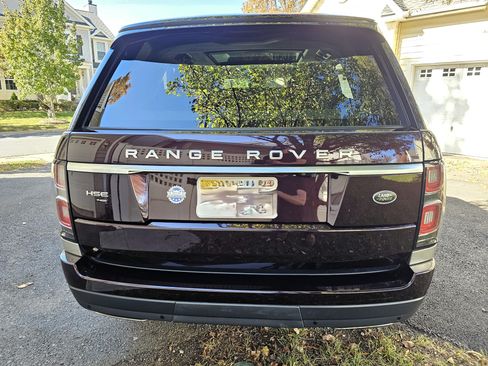 Used 2020 Land Rover Range Rover HSE image 13