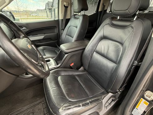 Used 2015 Chevrolet Colorado LT w/ Luxury Package image 8