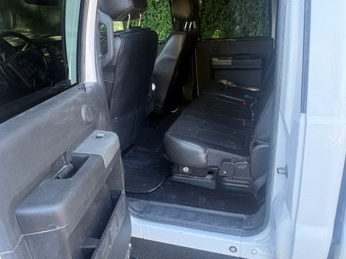 Used 2012 Ford F250 Lariat w/ Lariat Interior Pkg AWD/4WD image 9