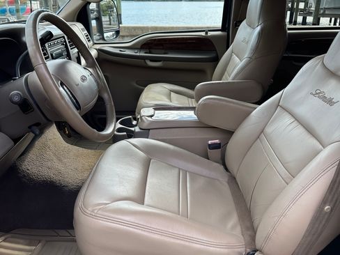 Used 2001 Ford Excursion Limited image 8