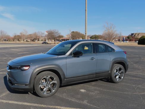 Used 2022 MAZDA MX-30 Electric w/ Premium Plus Pkg image 24