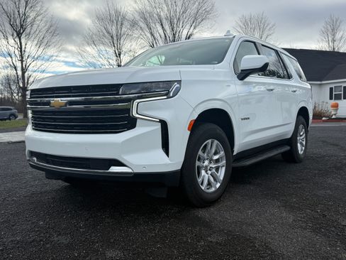 Used 2023 Chevrolet Tahoe LT image 2