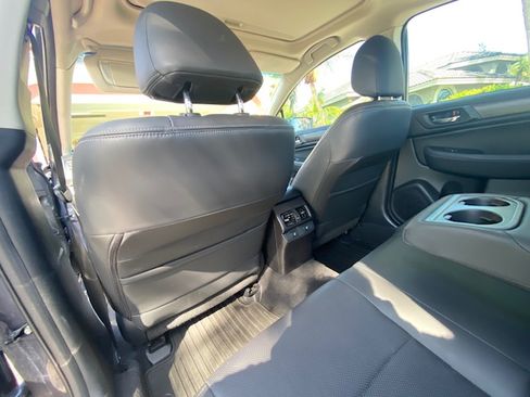 Used 2015 Subaru Legacy 2.5i Limited AWD/4WD image 21