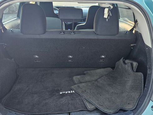 Used 2014 Toyota Prius C One image 15