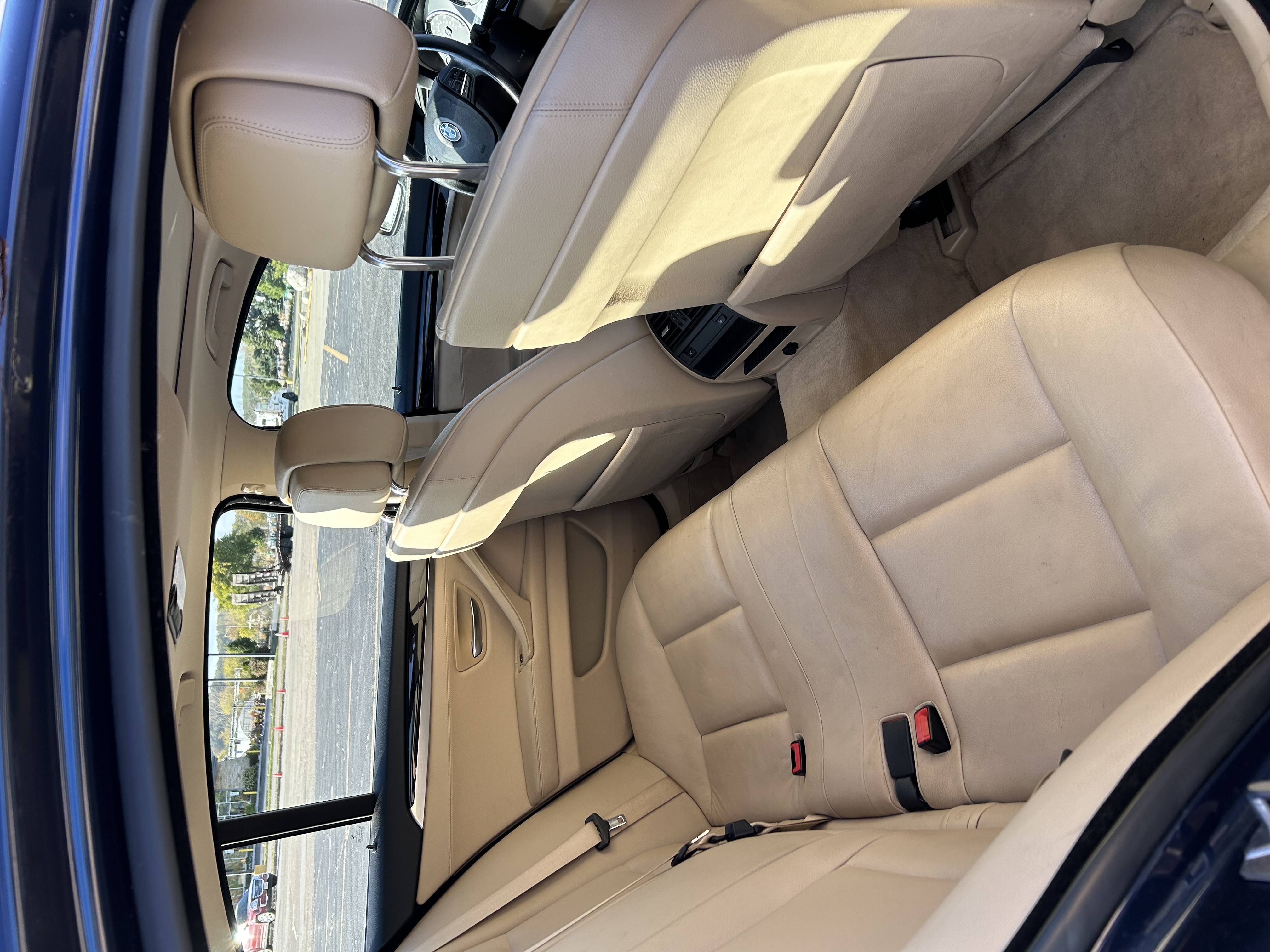 Used 2012 BMW 528i xDrive Sedan AWD/4WD image 10