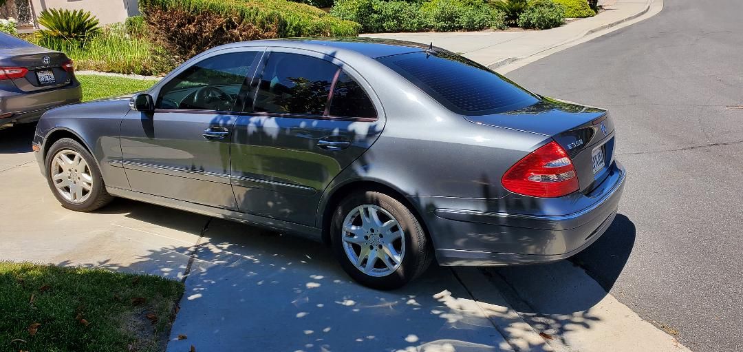 Used 2006 Mercedes-Benz E 350 Sedan image 15
