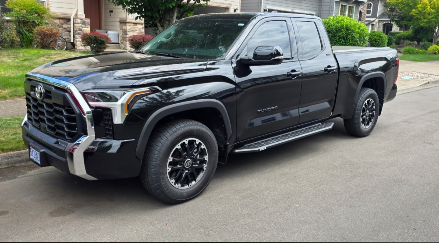 Used 2022 Toyota Tundra SR5 w/ TRD Off-Road Premium Package AWD/4WD image 2
