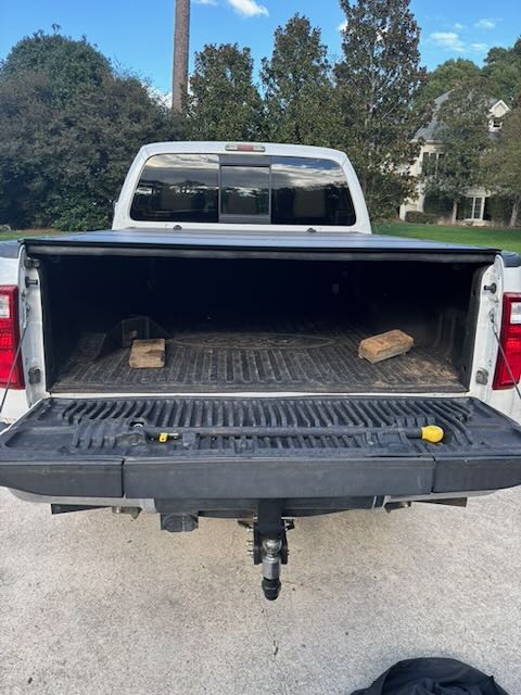 Used 2016 Ford F250 Lariat w/ Lariat Ultimate Package AWD/4WD image 24