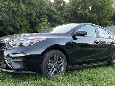 Used 2021 Kia Forte GT-Line w/ GT-Line Premium Package FWD image 6