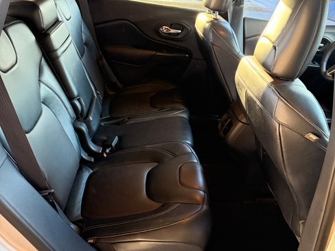 Used 2014 Jeep Cherokee Limited w/ Technology Group image 10