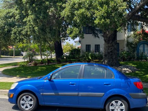 Used 2006 Kia Rio LX image 1