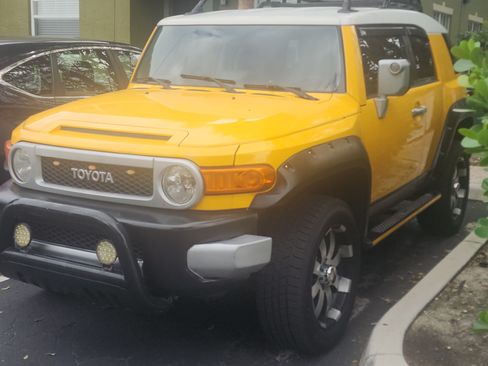 Used 2008 Toyota FJ Cruiser 2WD image 1