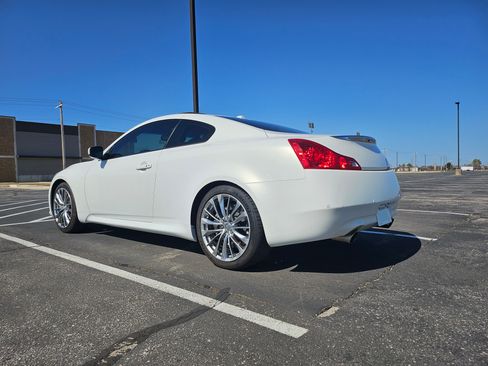 Used 2014 INFINITI Q60 Sport image 10