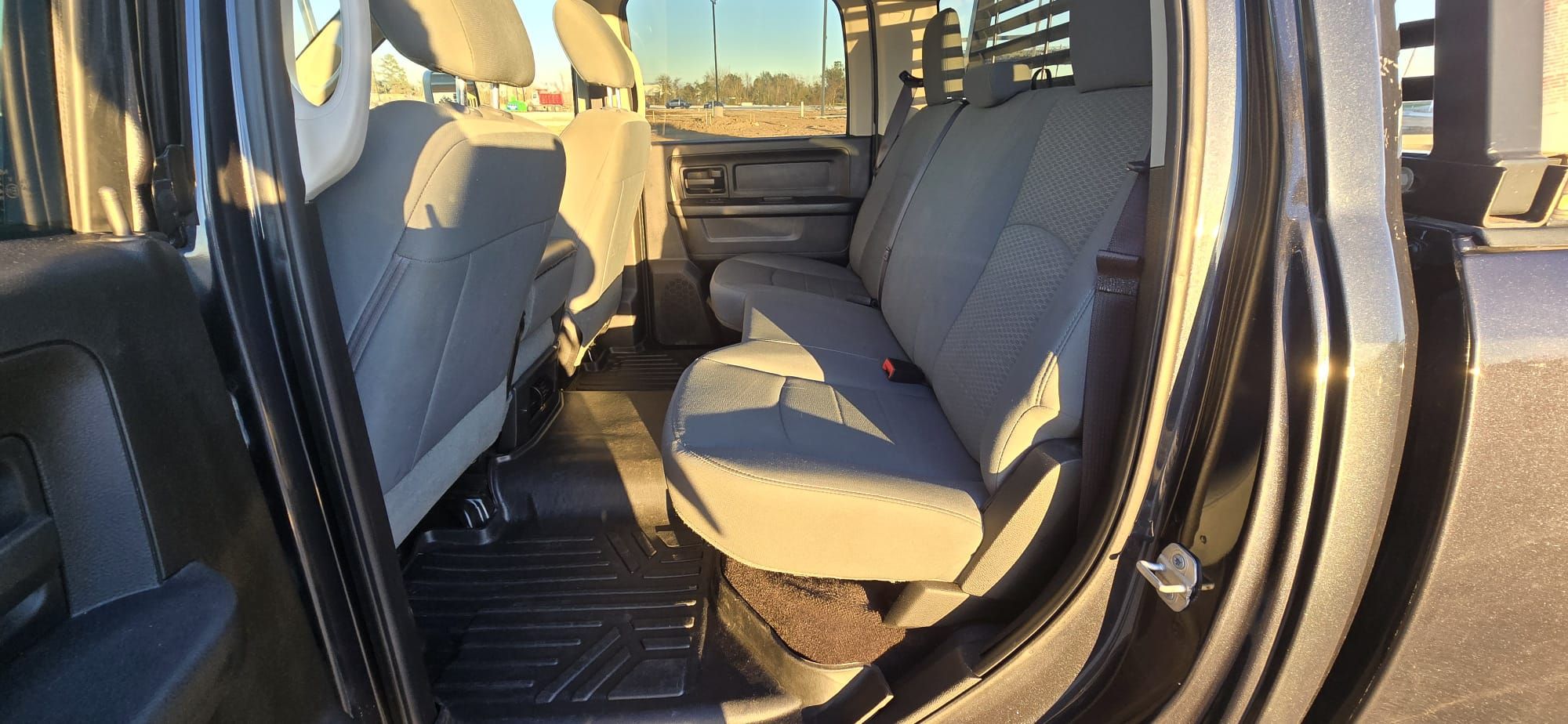 Used 2018 RAM 3500 Tradesman w/ Popular Equipment Group RWD image 23