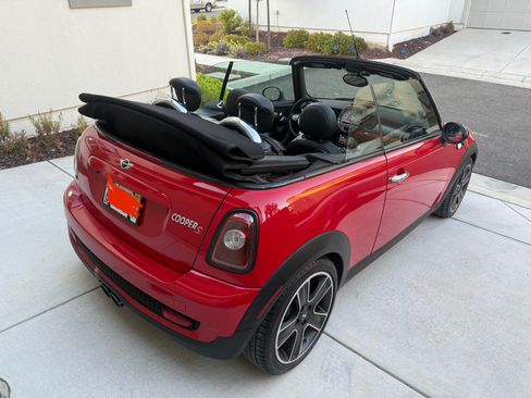 Used 2010 MINI Cooper S image 2