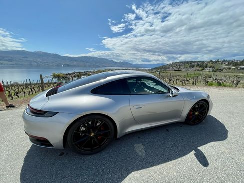 Used 2020 Porsche 911 Carrera S image 5