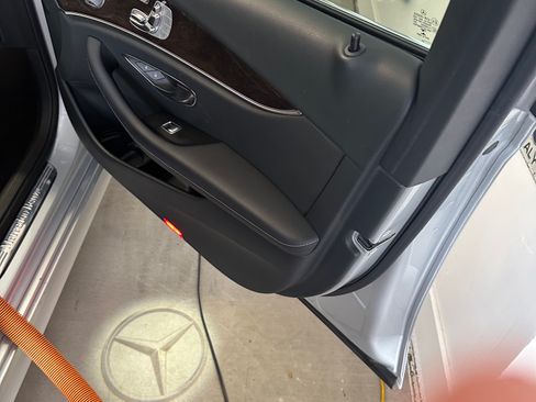 Used 2020 Mercedes-Benz E 350 Sedan image 11