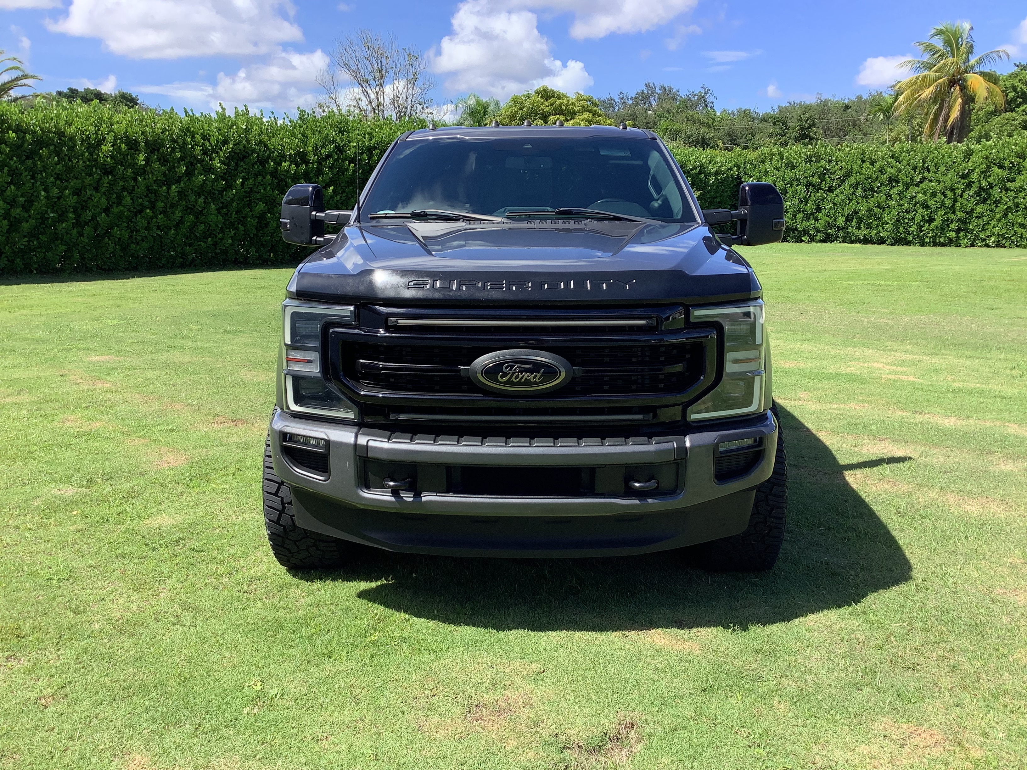 Used 2022 Ford F250 Lariat w/ Black Appearance Package AWD/4WD image 5