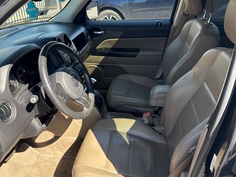 Used 2015 Jeep Patriot High Altitude FWD image 5