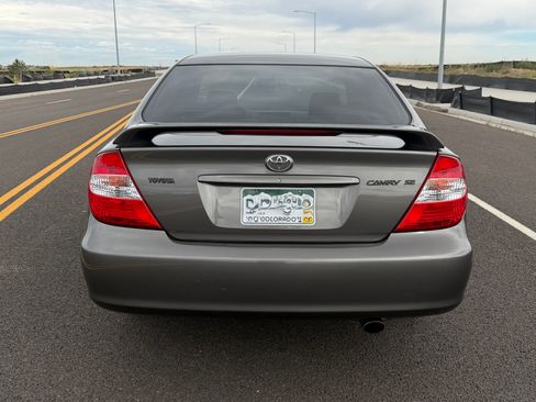 Used 2002 Toyota Camry SE FWD image 8