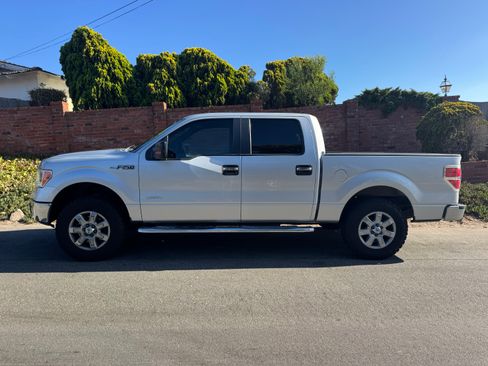 Used 2013 Ford F150 XLT w/ Luxury Equipment Group RWD image 2